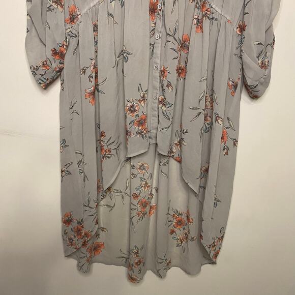 TORRID Lexie Tunic 3X Gray Floral Chiffon Hi-Lo Babydoll Button Romantic Plus - Picture 3 of 9
